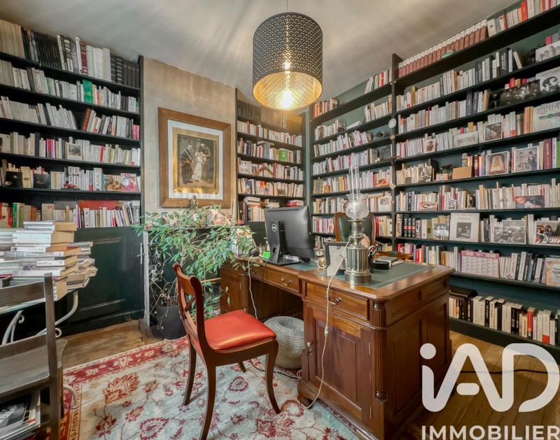 Maison - 225 m² - 8 pièces