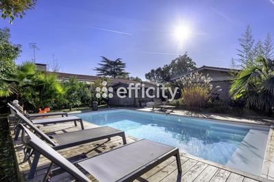 Villa - 226 m² - 7 pièces