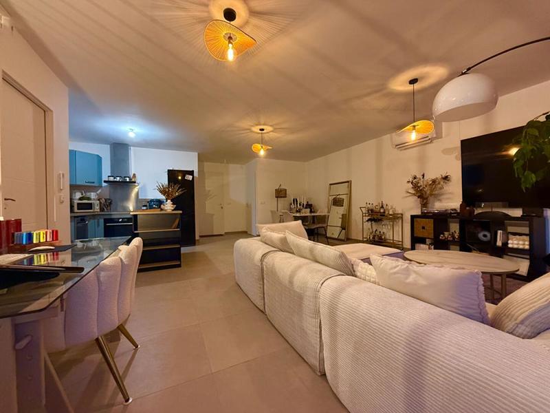 Maison - 93 m² - 5 pièces