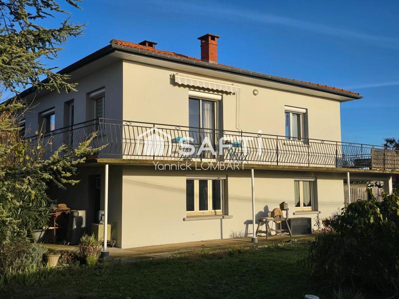 Maison - 199 m² - 8 pièces