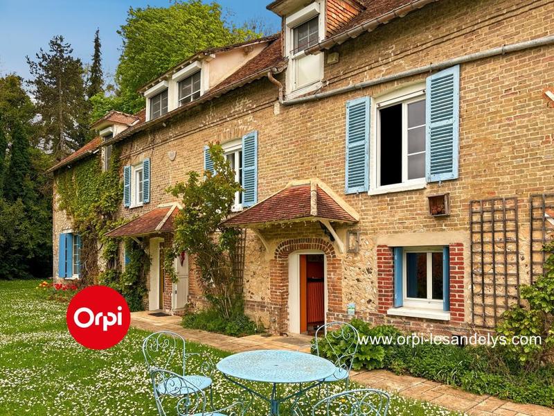 Maison - 181 m² - 9 pièces