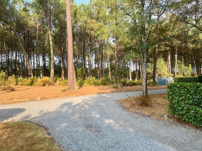 Propriété - 210 m² - 6 pièces