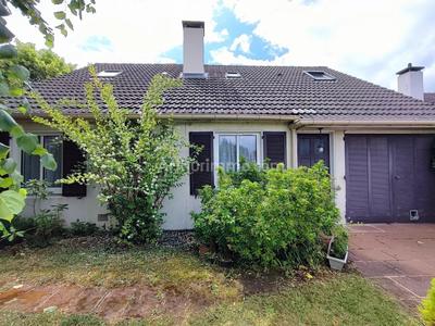 Maison - 146 m² - 8 pièces