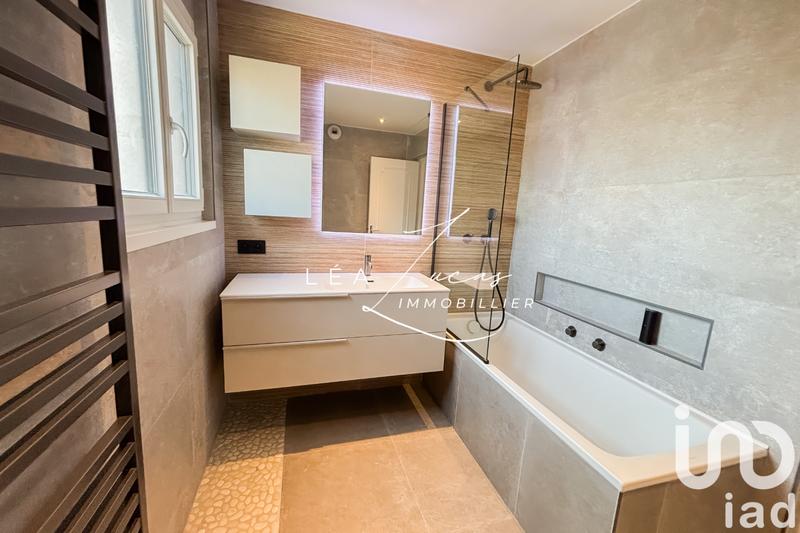 Appartement - 102 m² - 4 pièces