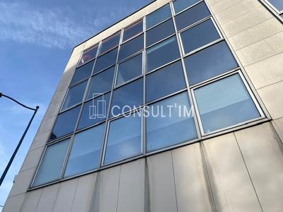 Local d'activité / Entrepôt - 555 m²