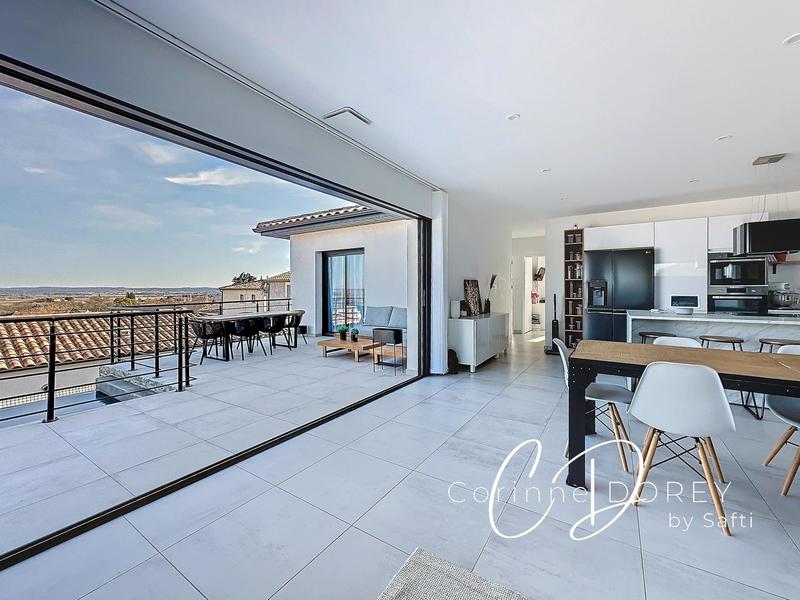 Maison - 116 m² - 4 pièces