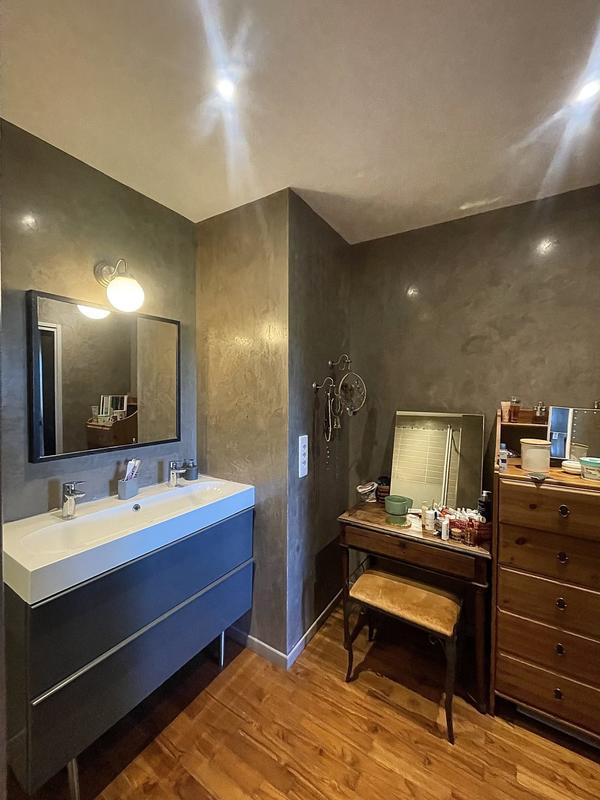 Villa - 210 m² - 9 pièces