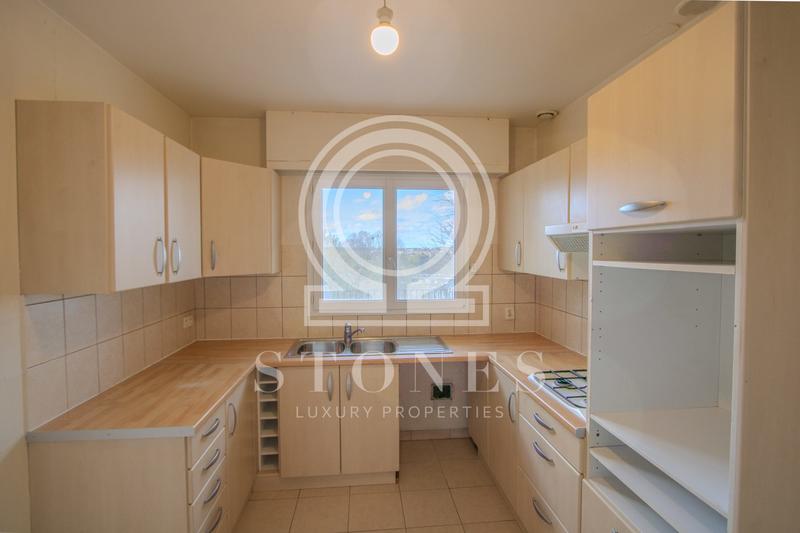 Maison ancienne - 190 m² - 8 pièces