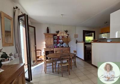 Maison - 180 m² - 9 pièces