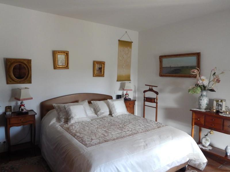 Maison - 315 m² - 11 pièces