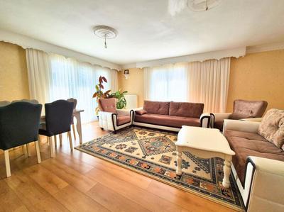 Maison - 168 m² - 7 pièces