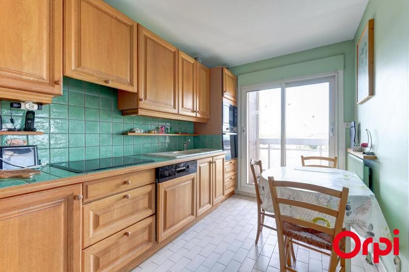 Appartement - 170 m² - 6 pièces