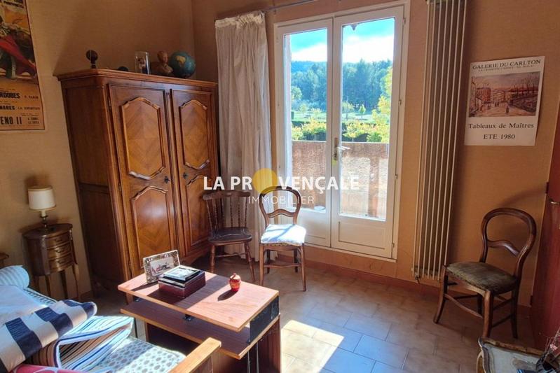 Villa - 184 m² - 6 pièces
