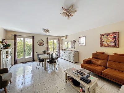 Maison - 88 m² - 4 pièces