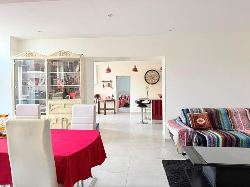 Maison - 178 m² - 5 pièces