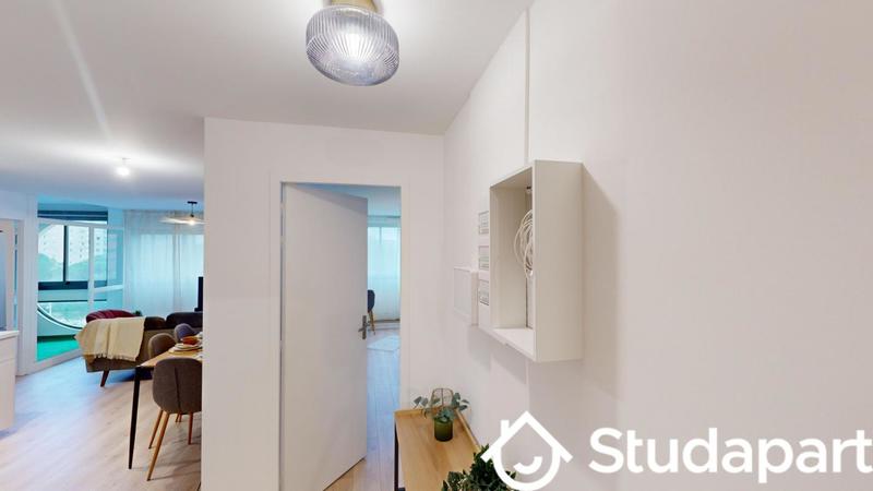 Chambre - 11 m² - 1 pièce