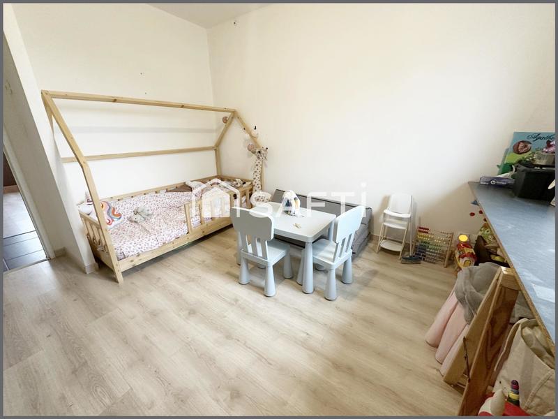 Maison - 104 m² - 4 pièces