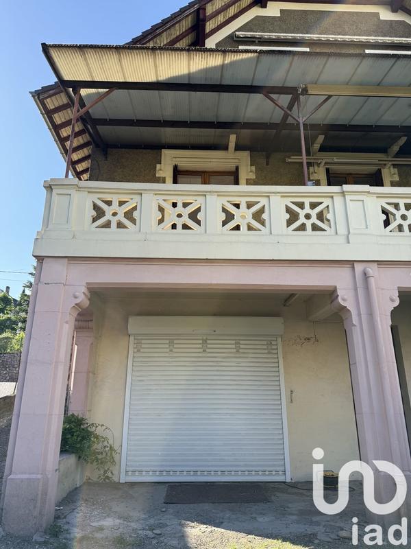 Appartement - 95 m² - 3 pièces