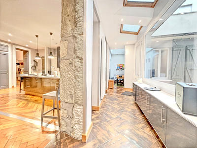 Appartement - 165 m² - 4 pièces