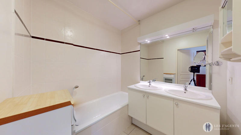 Appartement - 123 m² - 5 pièces