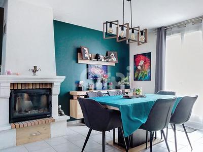 Maison - 86 m² - 5 pièces