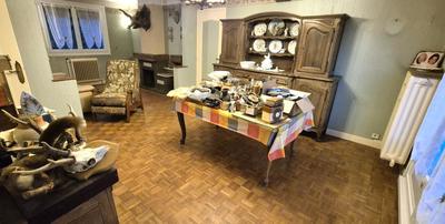 Maison - 164 m² - 9 pièces