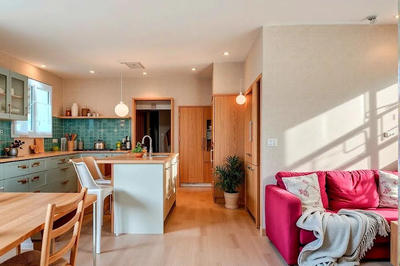 Maison - 99 m² - 5 pièces