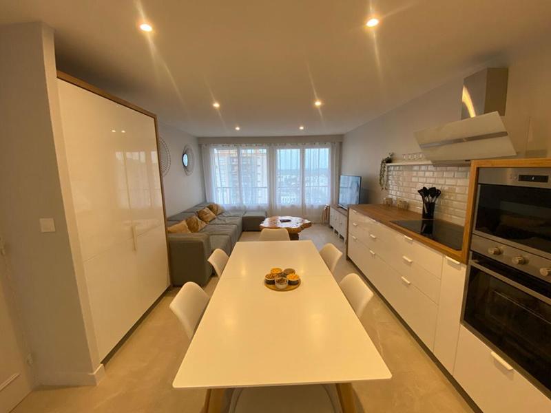 Appartement - 92 m² - 4 pièces