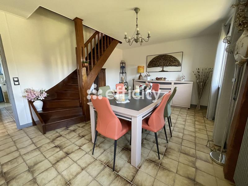 Maison - 155 m² - 8 pièces