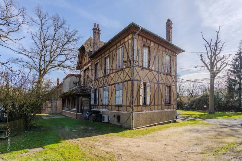 Propriété - 300 m² - 5 pièces