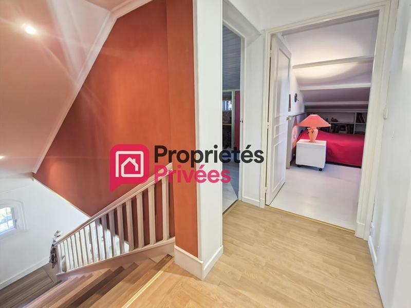 Maison - 170 m² - 7 pièces