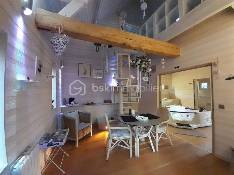 Propriété - 185 m² - 8 pièces