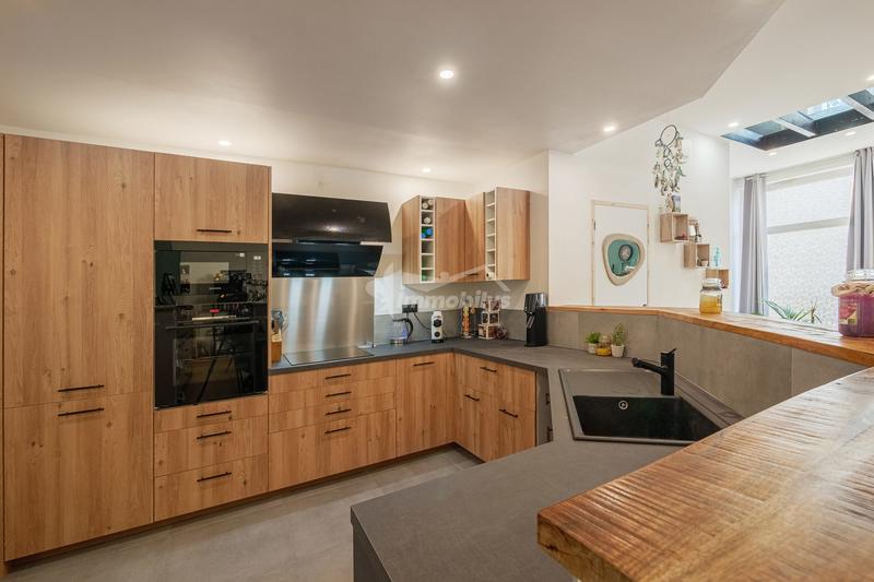 Maison ancienne - 140 m² - 2 pièces