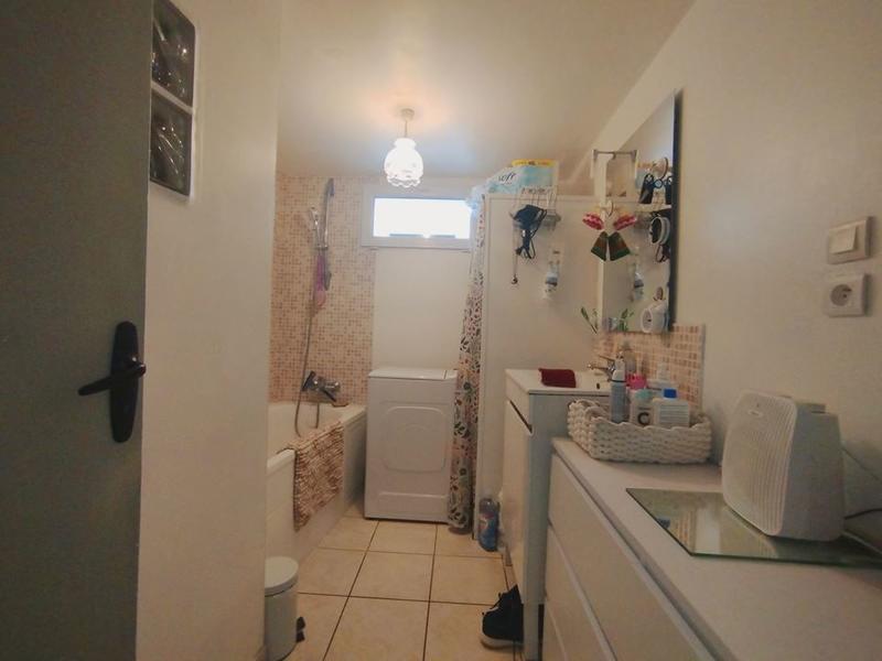 Maison traditionnelle - 70 m² - 4 pièces