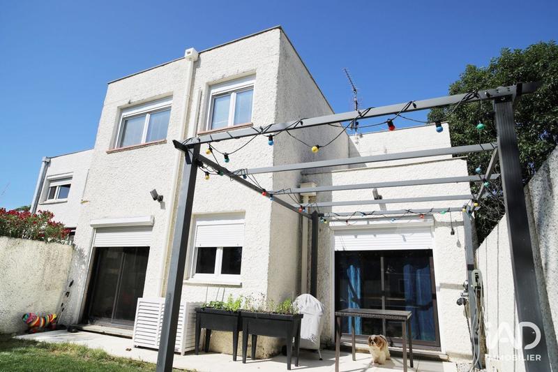 Maison - 94 m² - 4 pièces