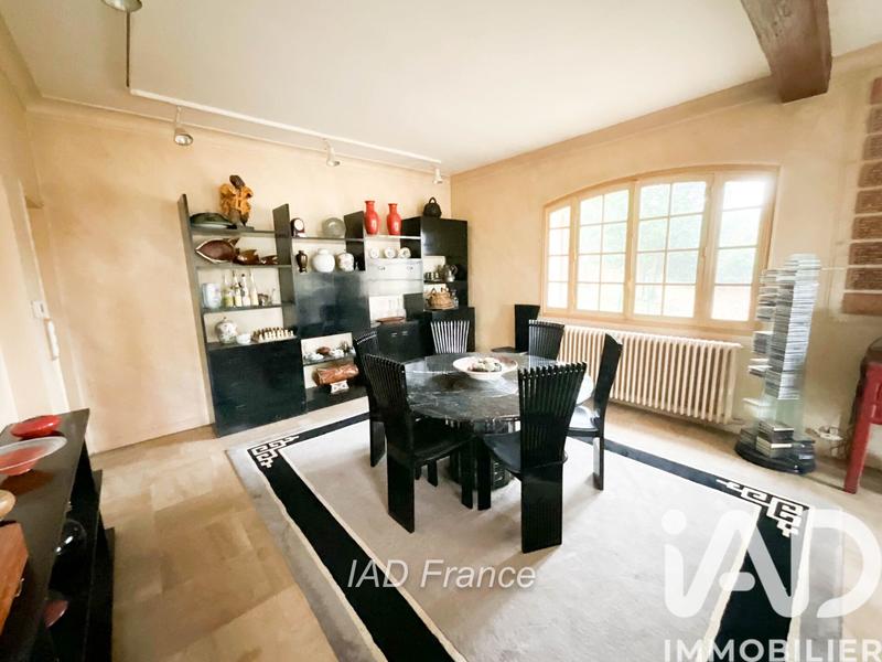 Maison - 225 m² - 8 pièces