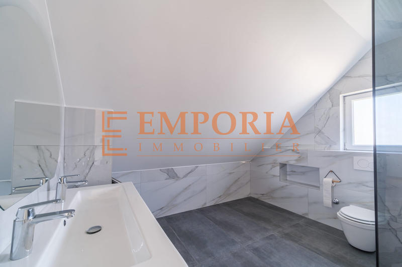 Maison - 143 m² - 6 pièces