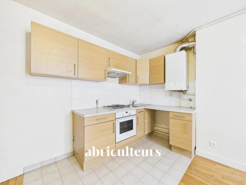 Appartement ancien - 57 m² - 3 pièces