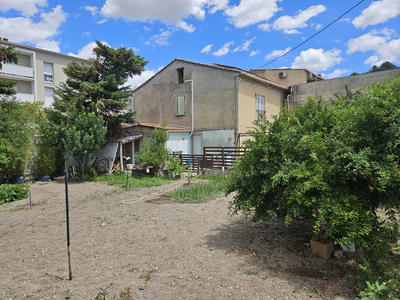 Maison - 180 m² - 7 pièces