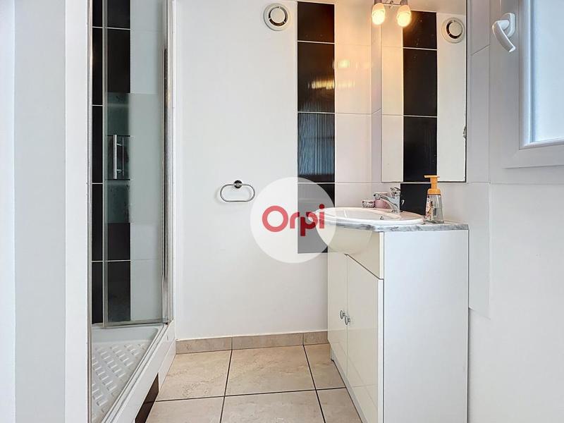 Maison - 253 m² - 7 pièces