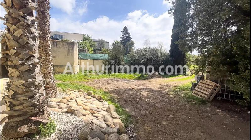 Maison - 350 m² - 10 pièces