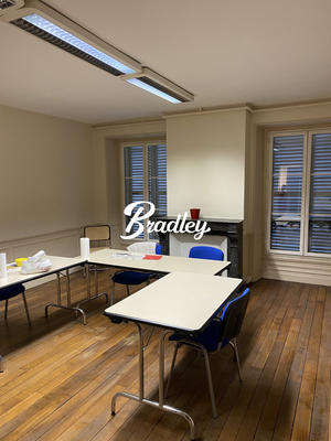 Bureau - 350 m² - 1 pièce