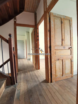 Maison - 160 m² - 8 pièces