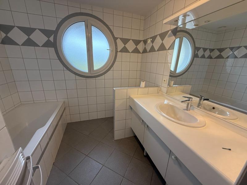 Maison - 145 m² - 5 pièces