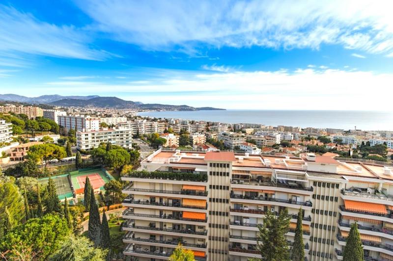 Appartement - 80 m² - 3 pièces