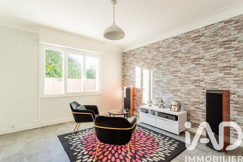 Maison - 208 m² - 8 pièces