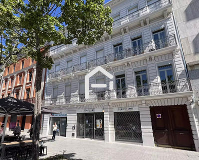 Appartement - 110 m² - 4 pièces