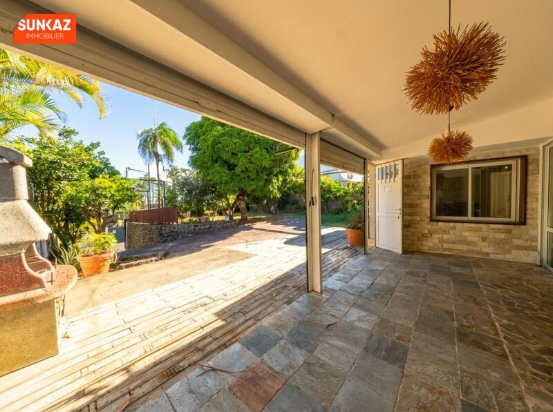 Local commercial - 300 m² - 8 pièces