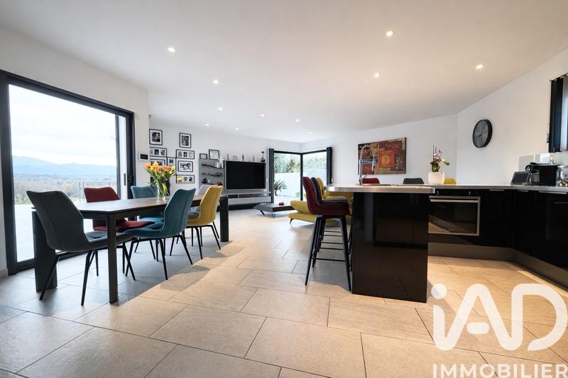 Maison - 154 m² - 5 pièces