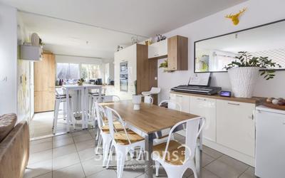 Maison - 87 m² - 4 pièces